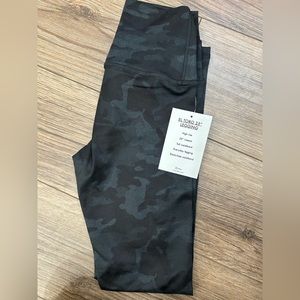 FLEO EL TORO New with Tags XS Camo sold out online